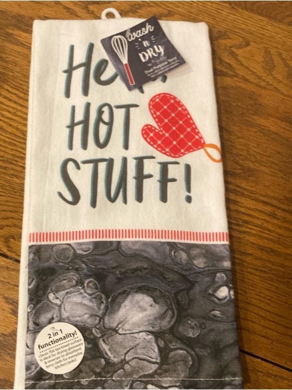 Hot & Spicy Cookbook & Hello Hot Stuff Kitchen Towel Bundle - NWT - Picture 12 of 12